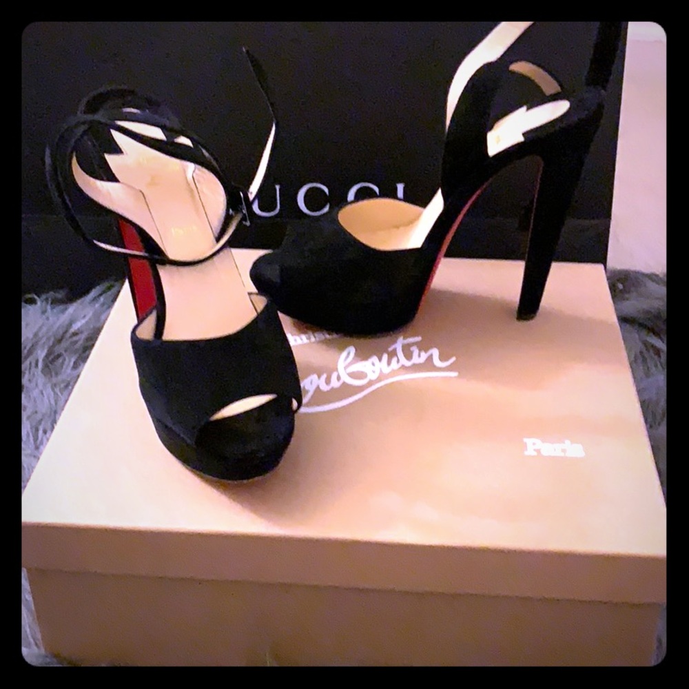 Louis  Vuitton heels